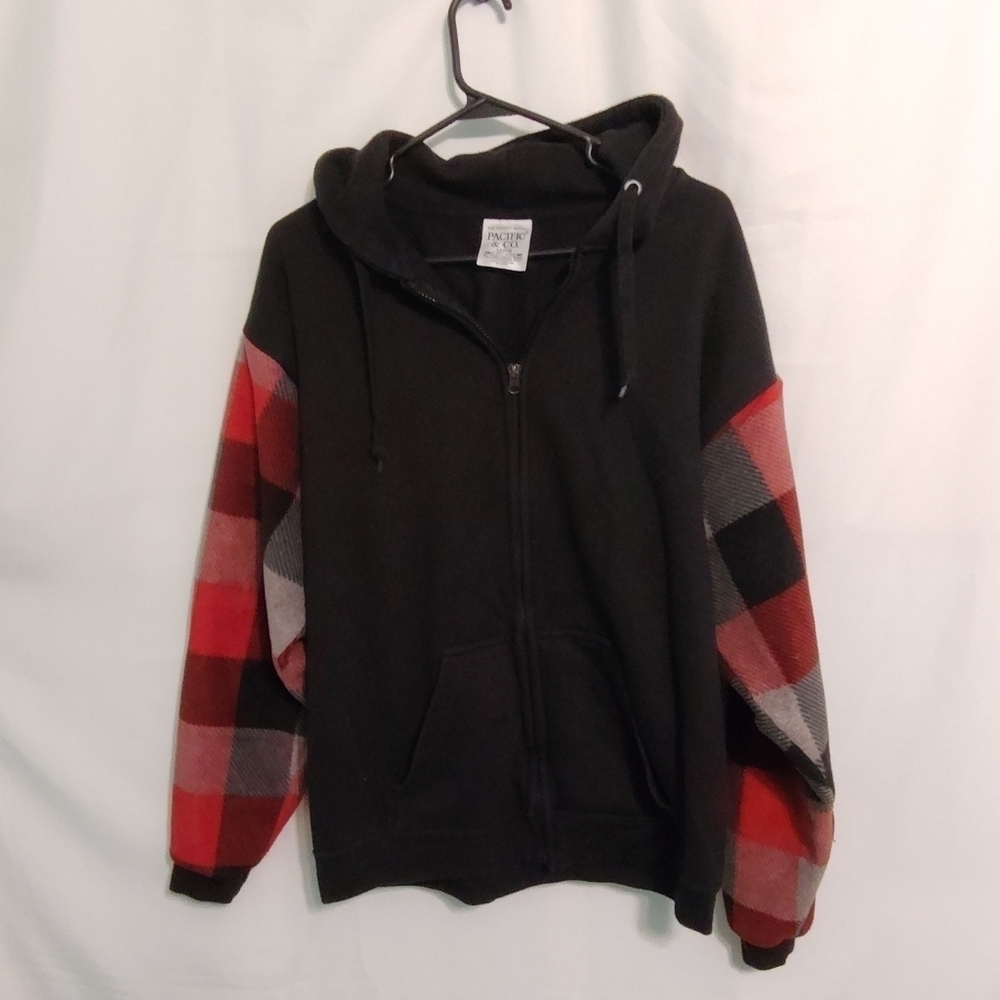Pacific and co men's hoodie size large